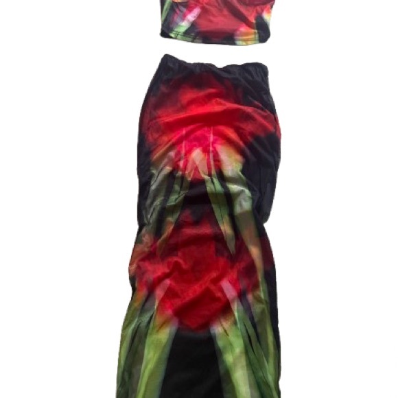 Fashion Nova Vibrant Floral Maxi Skirt - Red, Black, Green - Picture 3 of 3